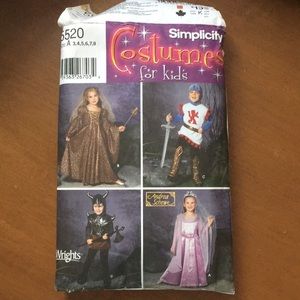 💥3/20💥 Simplicity Costumes For Kids Size A FREE shipping